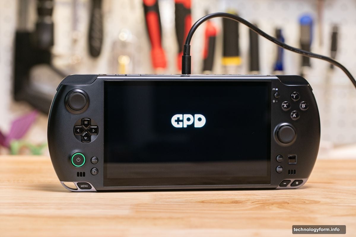 AMD Strix Halo chip guzzles 60 watts on battery mode